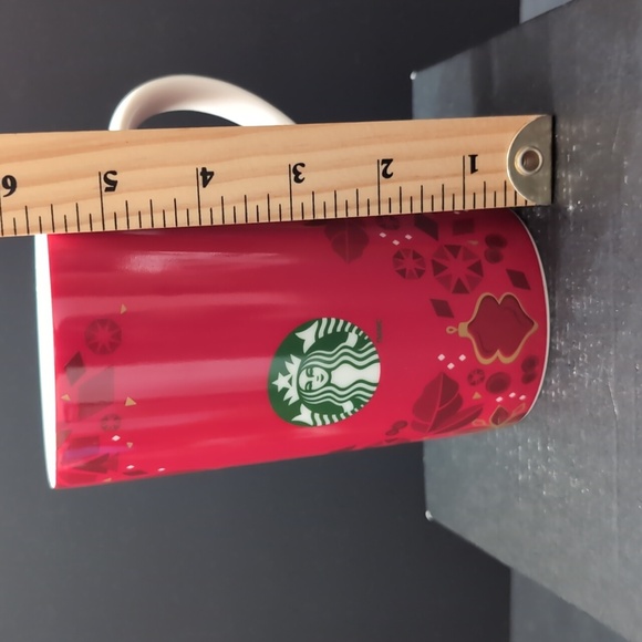 Starbucks 16oz 2016 Red Ceramic Holiday Coffee Mug with Siren Logo. - Picture 8 of 8